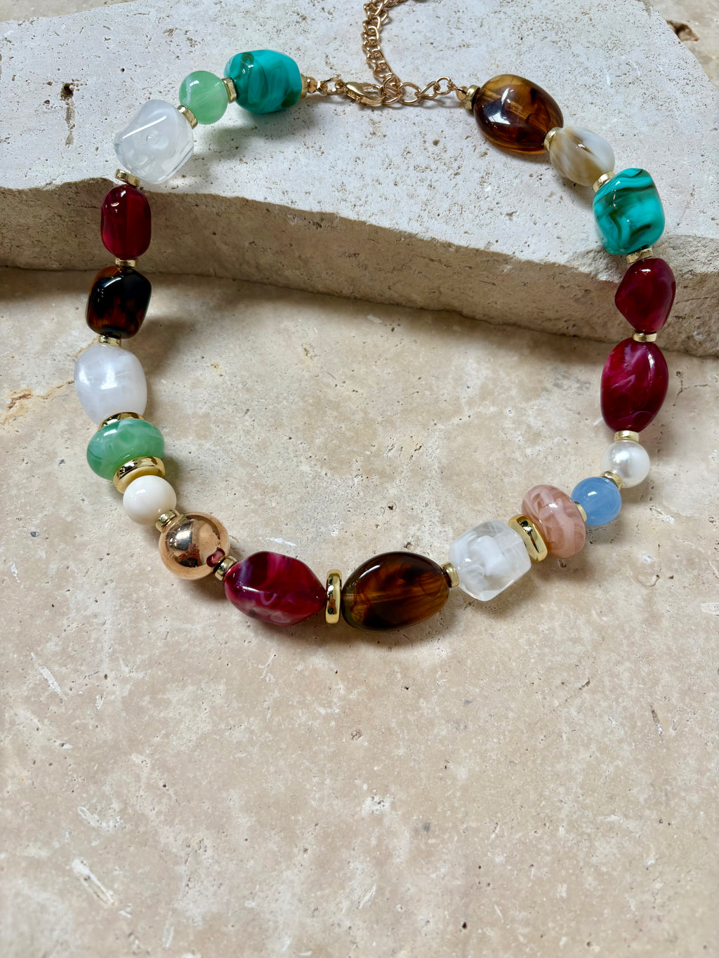 Rovinia Choker